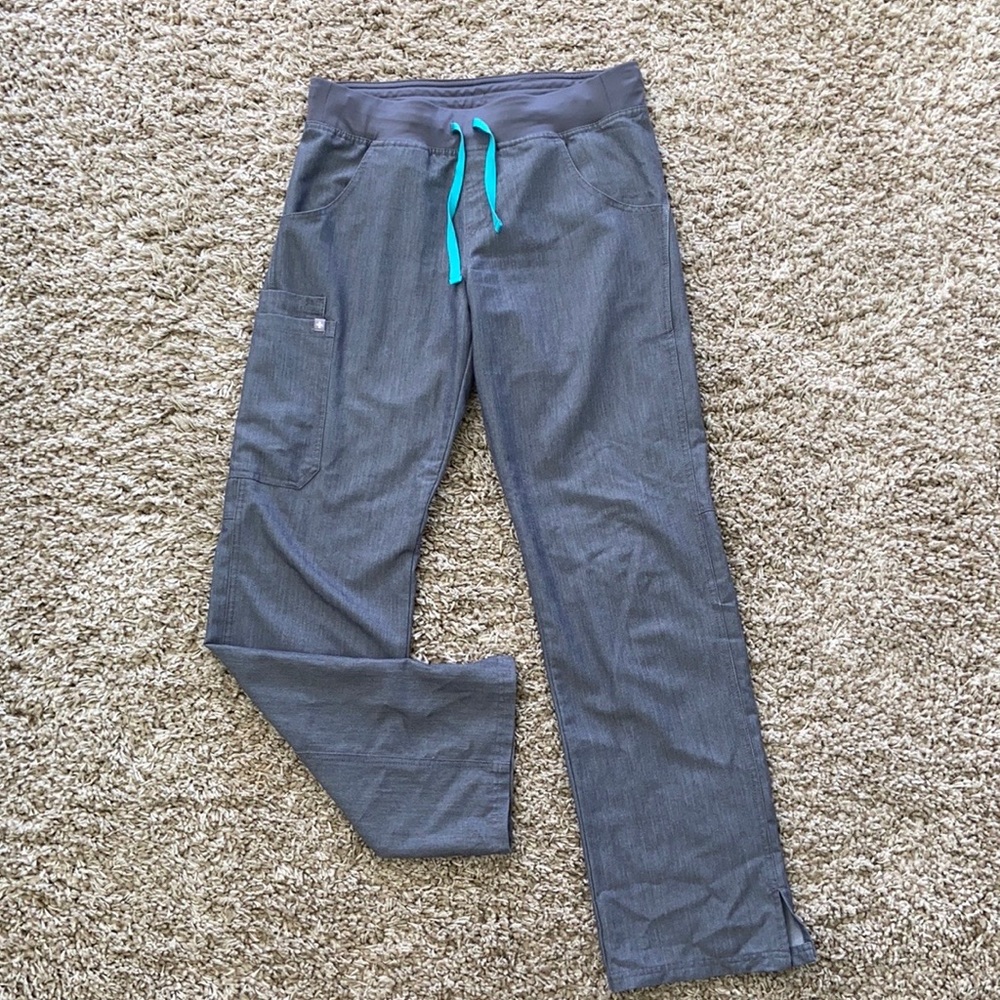 Figs Kade Cargo pants Graphite color in Small